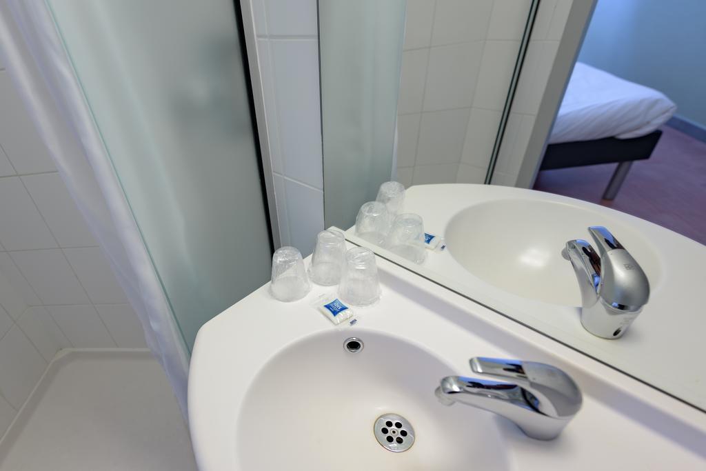 Ibis Budget Bollene Exterior photo